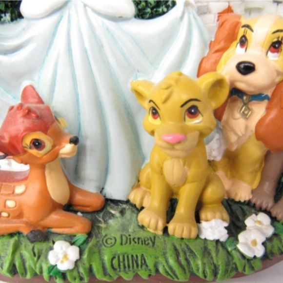  World of Disney 3 Tier Double Snow Globe Music Box-Original Packaging - Picture 6 of 11